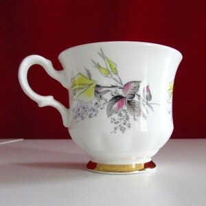 Dorchester Finest Bone China Tea Cup
